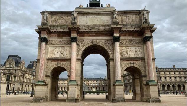 Boom di contagi a Parigi