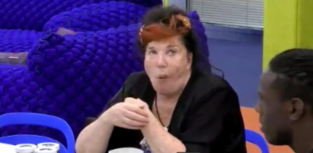 «Ho la voce del gay, del fro*io», bufera al GFVip dopo le parole di Patrizia De Blanck | VIDEO article-post