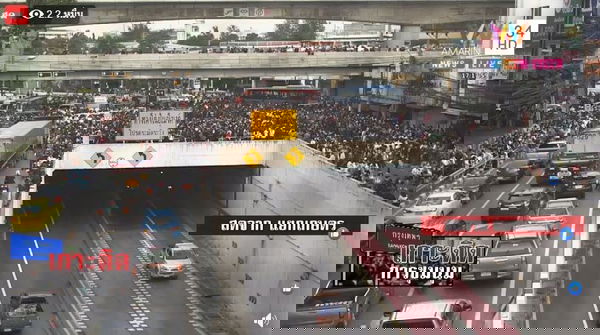 In Thailandia è escalation di proteste e il Governo censura i media