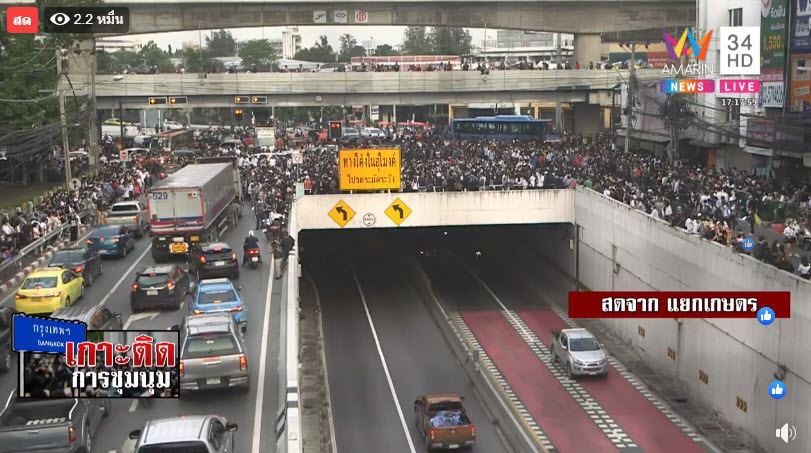 In Thailandia è escalation di proteste e il Governo censura i media article-post
