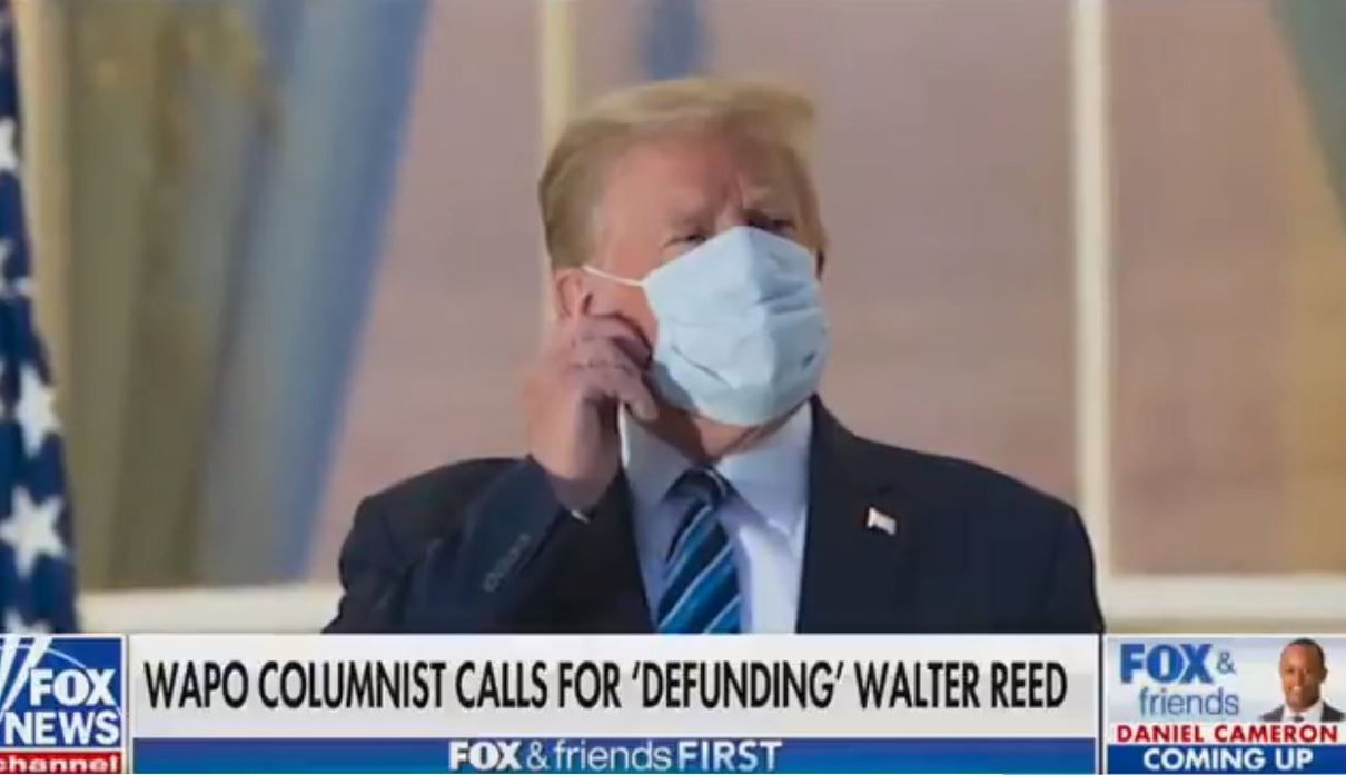 Trump blocca le mascherine su aeroplani, treni e bus article-post