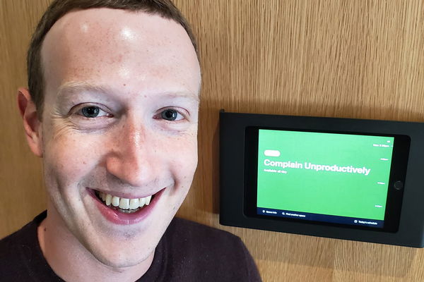 Facebook dice che bannerà i negazionisti dell’Olocausto