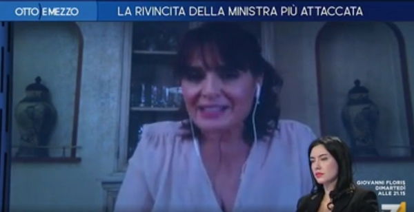 La Azzolina a Otto e mezzo non ha ben chiara la differenza di utilizzo tra test sierologici e test rapidi