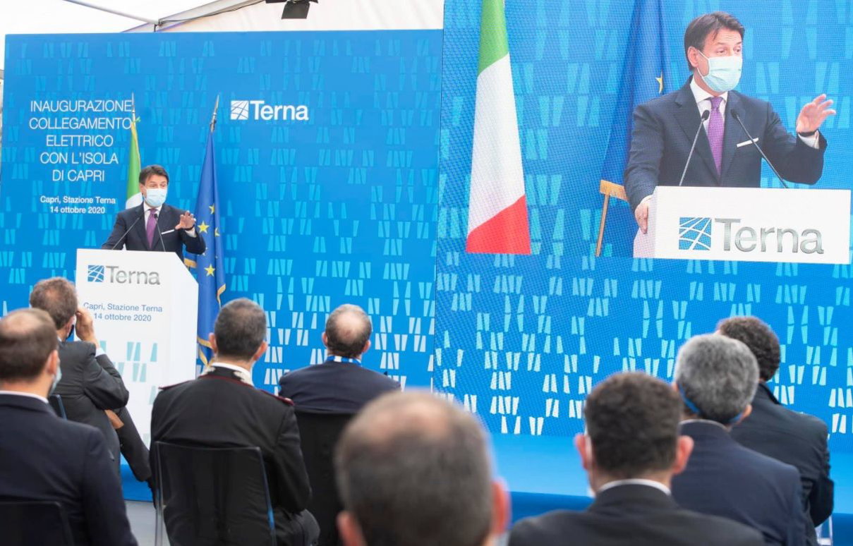 Conte dice che il lockdown a Natale «dipenderà dagli italiani» article-post