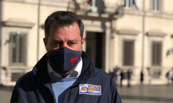 Coprifuoco Lombardia, la firma slitta a oggi a causa di Salvini: «Prima di chiudere io voglio capire»