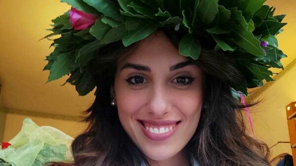 La studentessa che scopre di essere positiva mentre scrive la tesi sul coronavirus