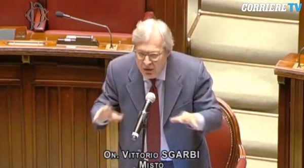 Sgarbi dice che questa «Italia fascista» chiama «prevenzione» quella che è «repressione»