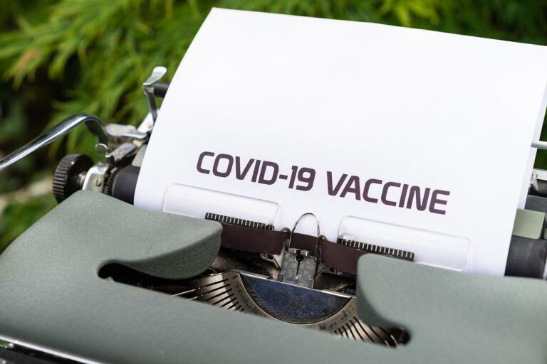L’agenzia europea del farmaco ha dato il via all’«iter di approvazione del vaccino»