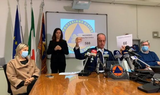 Veneto, Zaia: «Nessun lockdown, per risolvere la carenza di medici i neolaureati vadano in corsia»