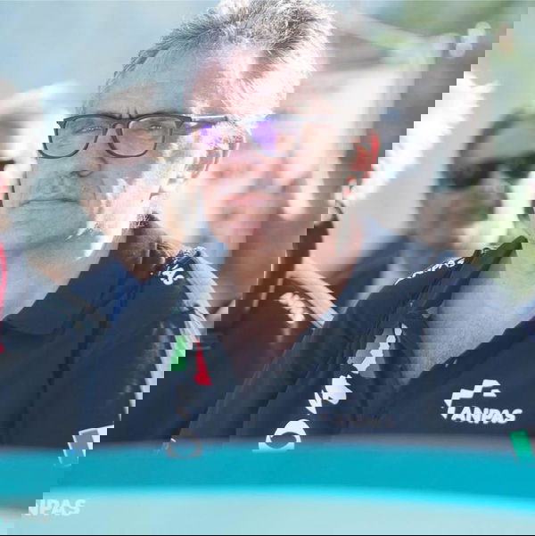 Il virologo Pregliasco: «Natale senza nonni a tavola, non ripetiamo gli errori estivi»