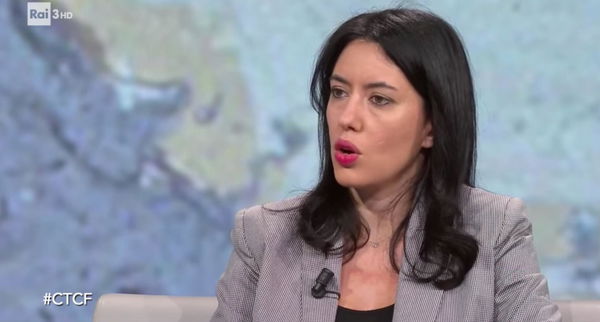 Lucia Azzolina dice che la scuola è la «principessa delle attività produttive»