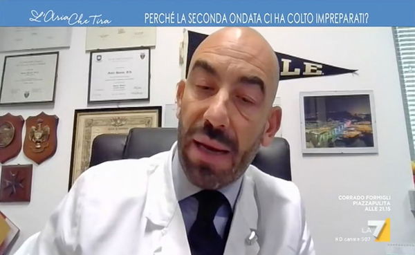 Perché Matteo Bassetti racconta balle sui morti Covid?