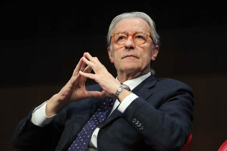 Il Codacons chiede di bloccare la pubblicazione di Libero Il Codacons chiede di bloccare la pubblicazione di Libero