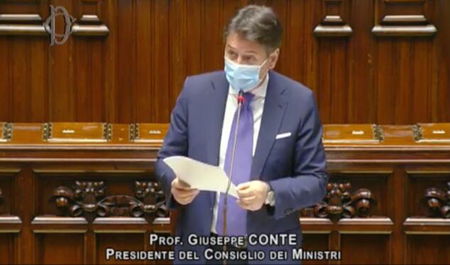 Conte alla Camera sul dpcm: «Proponiamo restrizioni nella fascia serale più calda» article-post