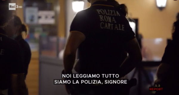 Ma non è che i vigili che copulano in auto servono a ‘silenziare’ Report?
