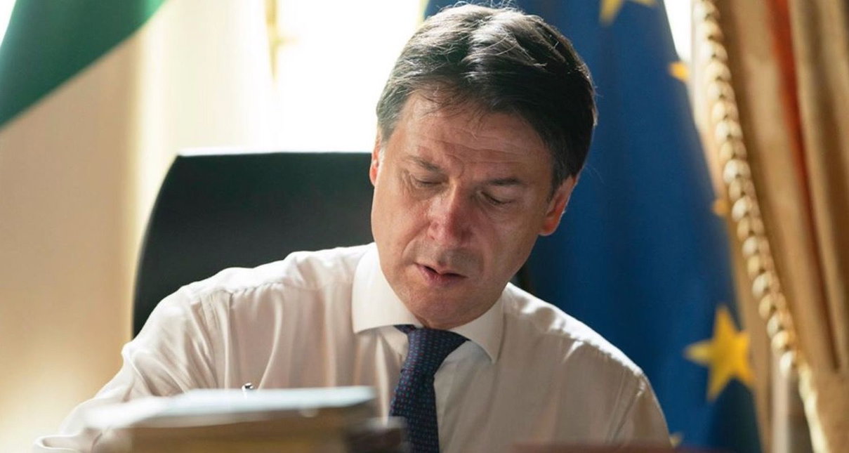Conte replica a Fontana: «Non diamo schiaffi, dobbiamo fermare il treno prima che ci travolga» article-post