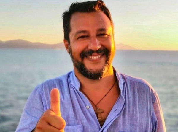 Salvini ha pagato i 280 euro di multa per non aver indossato la mascherina a Benevento