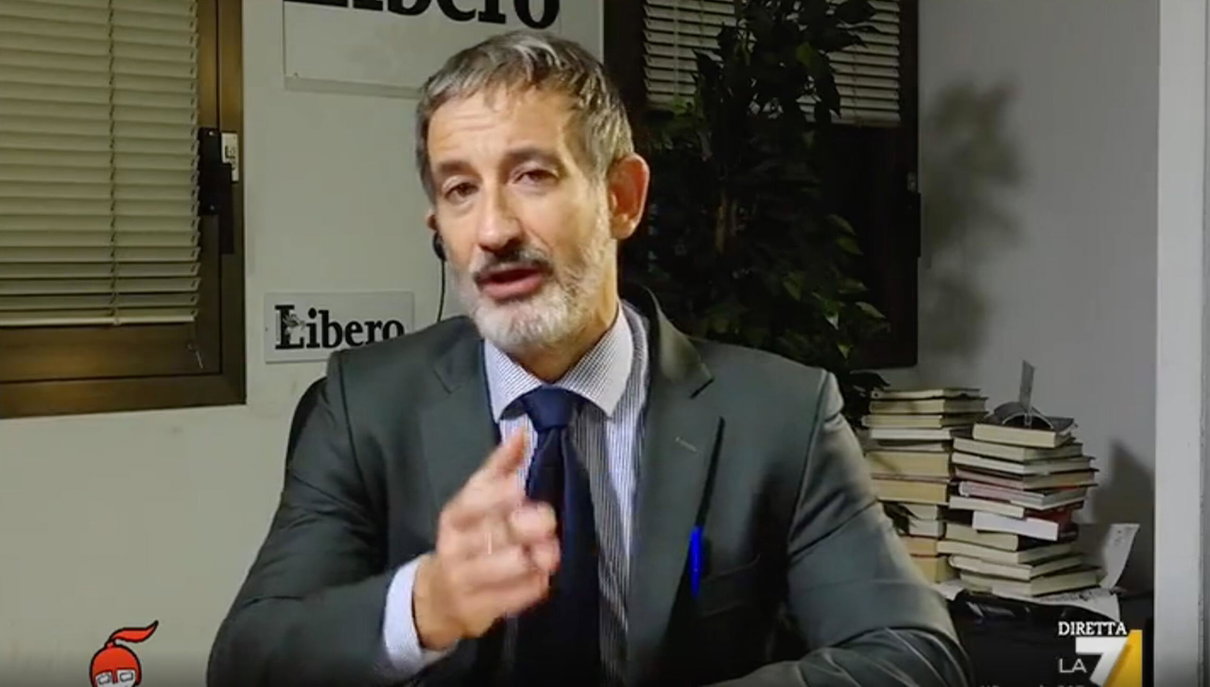 È deontologico che Senaldi indichi alcuni colleghi (da Santoro a Lucarelli) come «figure macchiettistiche»? article-post