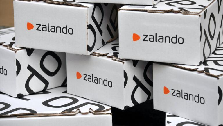 Zalando ci ha spiegato il Guess gate Zalando ci ha spiegato il Guess gate