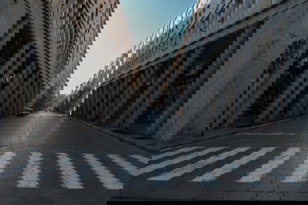 Conte chiarisce: «Il coprifuoco parte dalle 22 e non dalle 21»