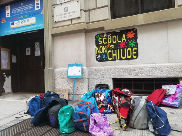 Dad, i «ragazzi di Greta» che vogliono fare lezione fuori dal web