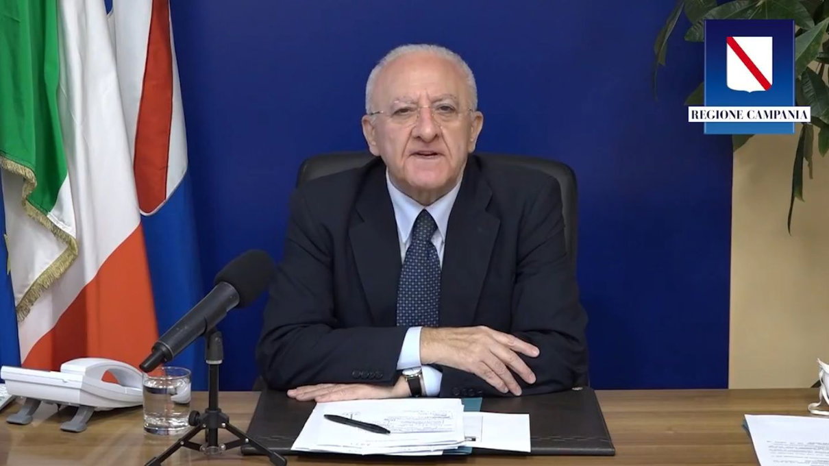 La stoccata di De Luca a chi voleva la Campania zona rossa e a «qualche amministratore imbecille» article-post