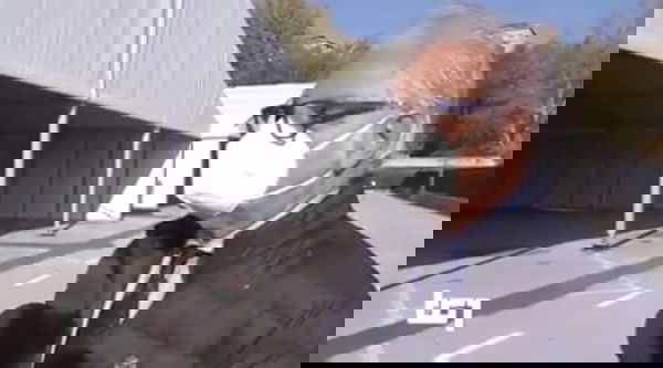 Il Tg1 chiede all’assessore perché non ha usato l’estate per sistemare l’ospedale regalato dal Qatar e lui risponde: «Per che cosa?»