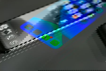 La maestra d’asilo, il revenge porn nella chat del calcetto e il suo licenziamento article-post