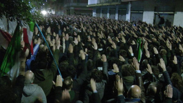 «1200 persone che fanno il saluto romano sono concreto pericolo di ricostituzione del partito fascista»