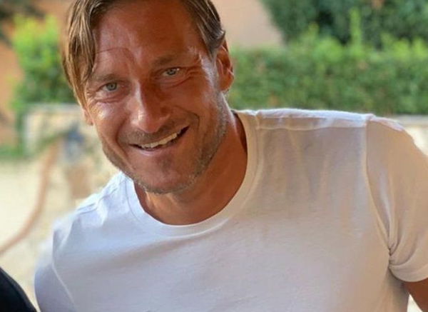 Francesco Totti e Ilary Blasi positivi al Covid