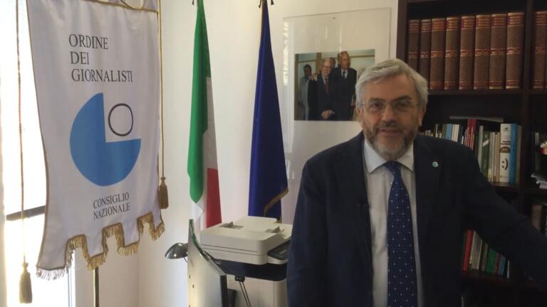 Feltri Boldrini, critiche al presidente dell’Odg Verna per la sua posizione e per il suo italiano Feltri Boldrini, critiche al presidente dell’Odg Verna per la sua posizione e per il suo italiano