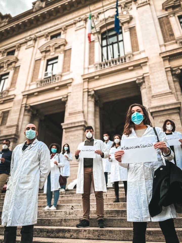 protesta specializzandi