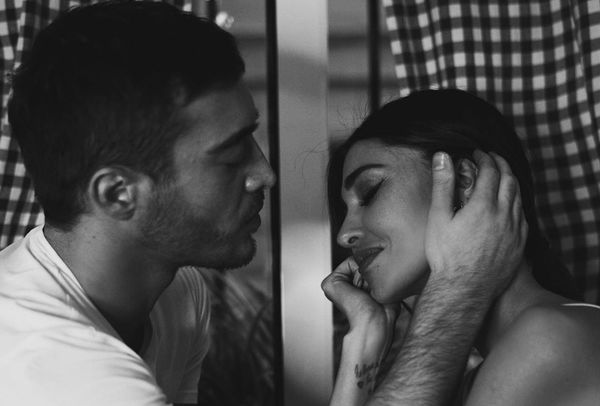 Belen rivoluziona la sua vita: fuori Mattia e il fidanzato si licenzia