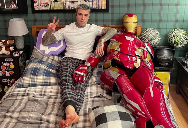 Quelli che invidiano Fedez per la sua Lamborghini