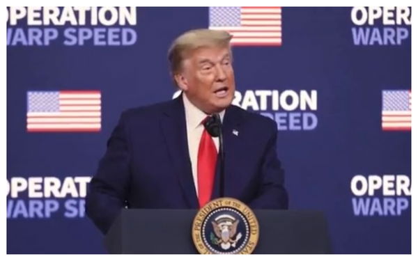 Trump si prende il merito del vaccino di Moderna: “Congratulazioni, è pronto”