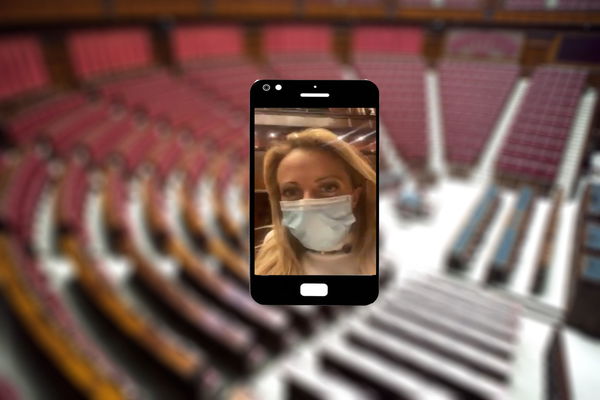 La diretta Facebook di Giorgia Meloni da un luogo che un tempo era sacro