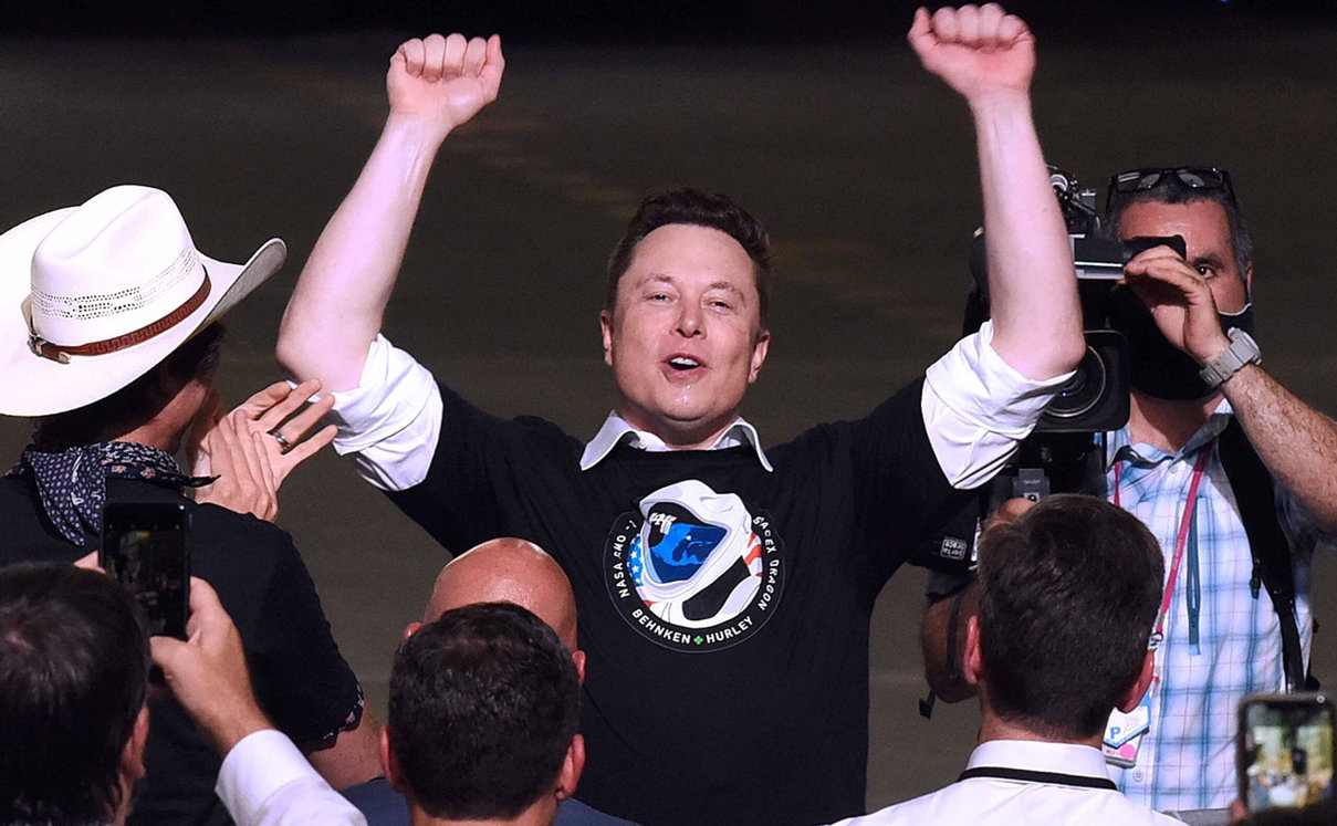 Elon Musk inizia a vendere le sue azioni Tesla dopo il sondaggio su Twitter article-post
