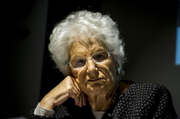 No, la senatrice Liliana Segre non ha mai detto che “il nazismo ucraino è buono”