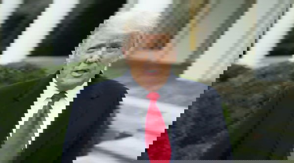 Trump si decide a fare un video su Twitter, il social network impedisce le interazioni