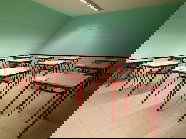 La terra non è piattaforma (neanche a scuola)