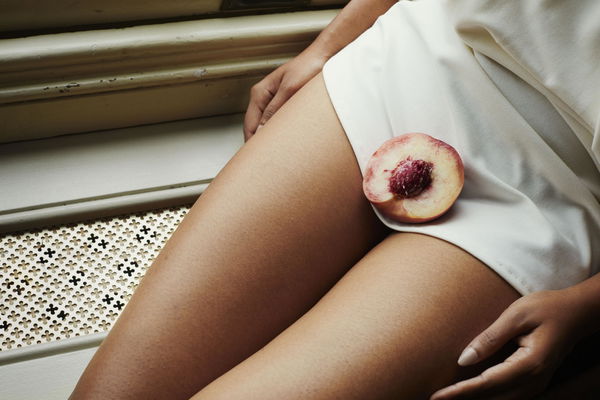 Nuvenia spiega il suo spot: «Vuole incoraggiare un’attitudine positiva delle donne nei confronti della propria vulva»