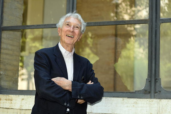 La risposta di Augias a chi lo ha inserito nella lista degli attori della disinformazione sulla guerra