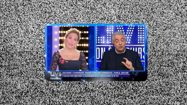 Barbara D’Urso ammicca al complotto sui vaccini rubati dagli Usa