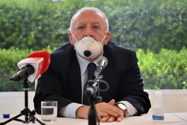 I dati sensibili esposti dal portale per la prenotazione dei vaccini in Campania