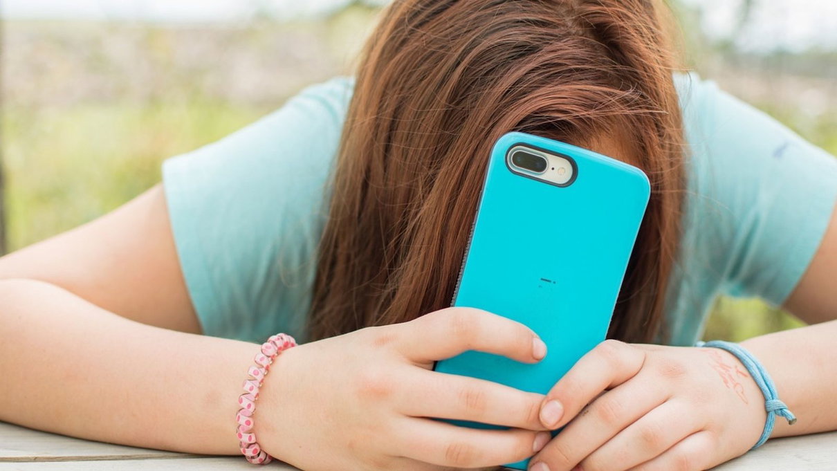 Le regole d’oro per utilizzare i social quando, da ragazzini, ci si iscrive per la prima volta article-post