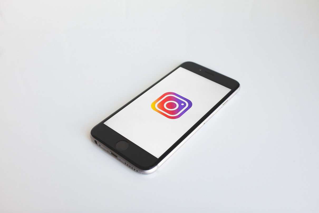 Instagram sempre più simile a TikTok: la sperimentazione delle stories verticali article-post