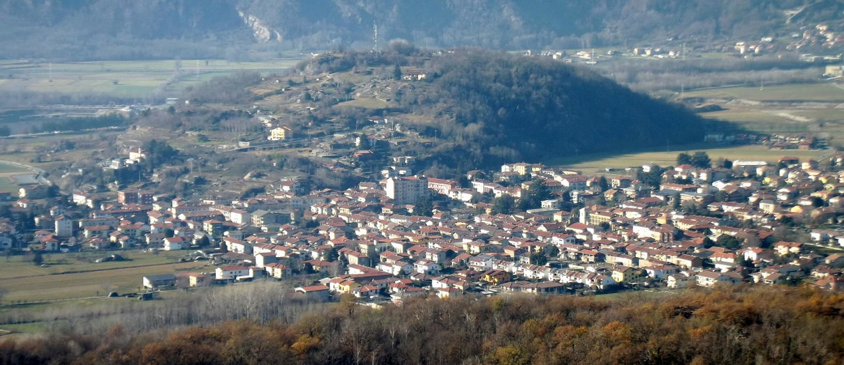 Ragazzina morta in bagno a Borgofranco d’Ivrea, bisogna aspettare prima di parlare di “folle sfida su TikTok” article-post