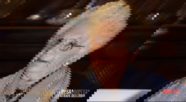 Liliana Segre sugli haters: «Hanno tempo da perdere e mi augurano la morte. Ma lo sanno che ho 90 anni?»