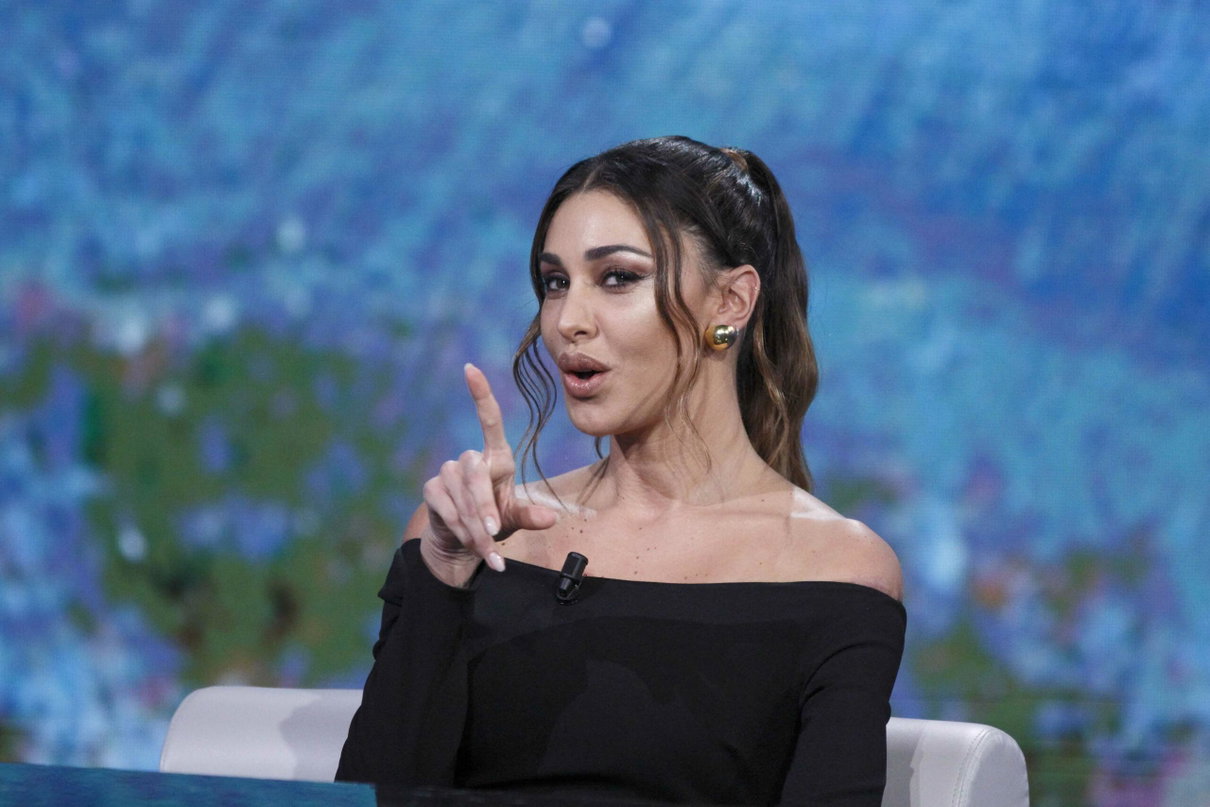 Belen e le nozze? Ancora no article-post