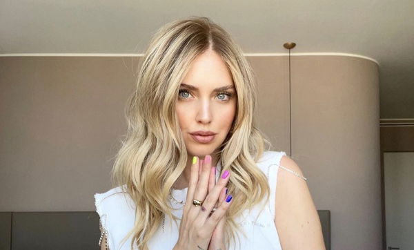 Chiara Ferragni: nonostante gli appelli al voto e il sostegno ai diritti, l’affluenza è bassa e vince la destra